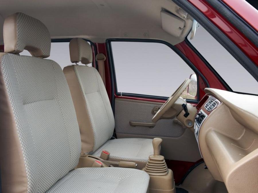Интерьер DongFeng Mini MPV EQ6380LF (EQ6380LF) 2008 года  (фото 4 из 9)